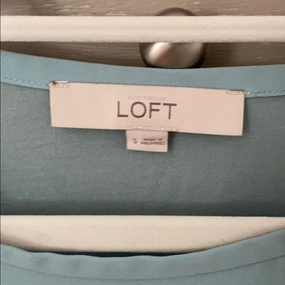 LOFT blouse - Picture 2 of 2